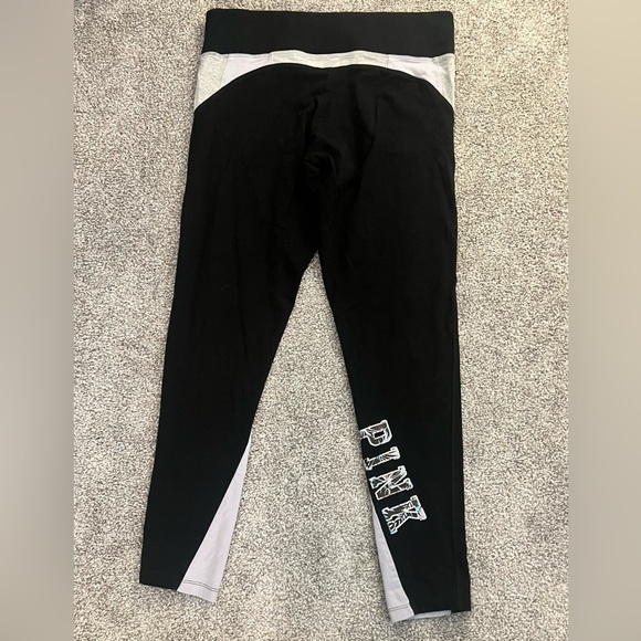 VS PINK - 💜🤍 Yoga Leggings - Picture 4 of 5